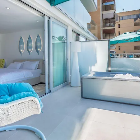 The Hype House Hotel 3*