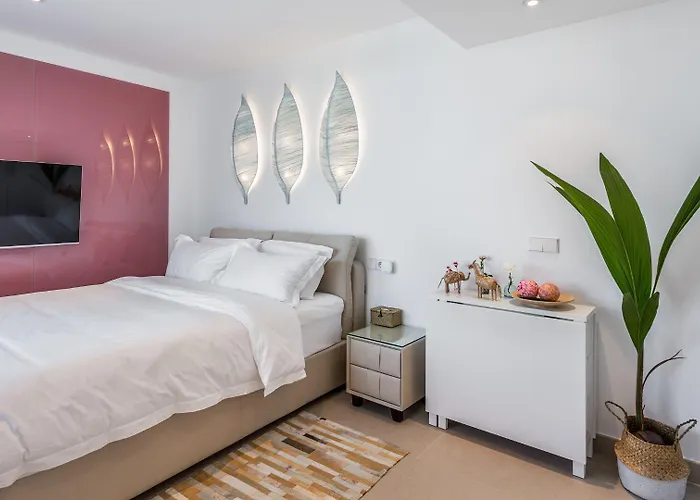 The Hype House Hotel