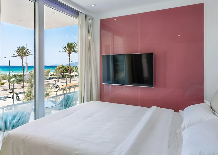 The Hype House Hotel 3*