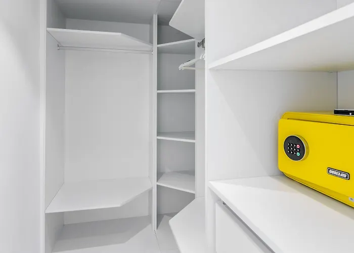 The Hype House ホテル