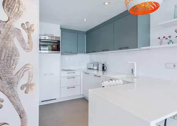 The Hype House Hotel 3*