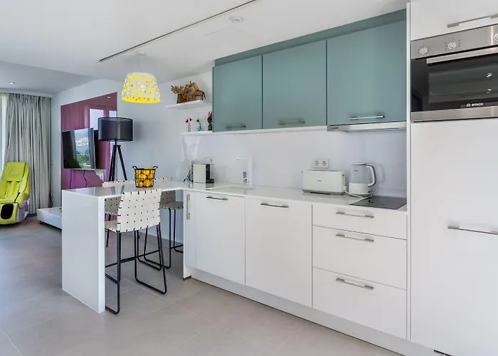 The Hype House Szálloda 3*